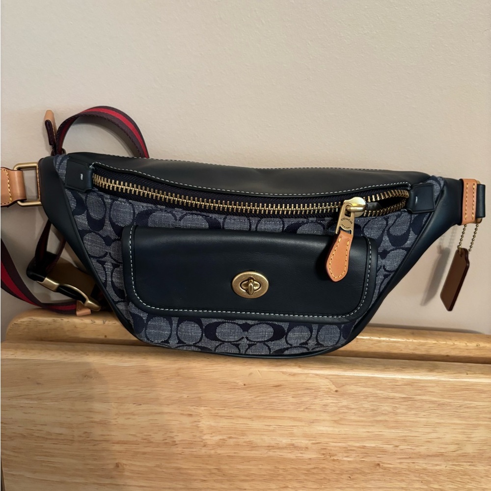 NWT Coach Chambray Denim Signature Belt Bag